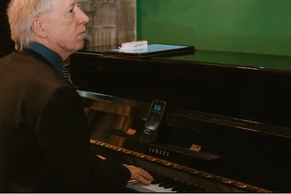 Piano-Man-2